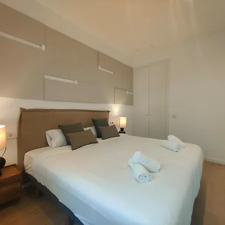 Luxury 4br With Balcony *