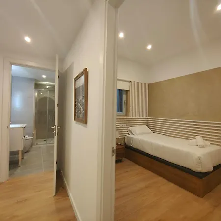 Apartment Luxury 4br With Balcony